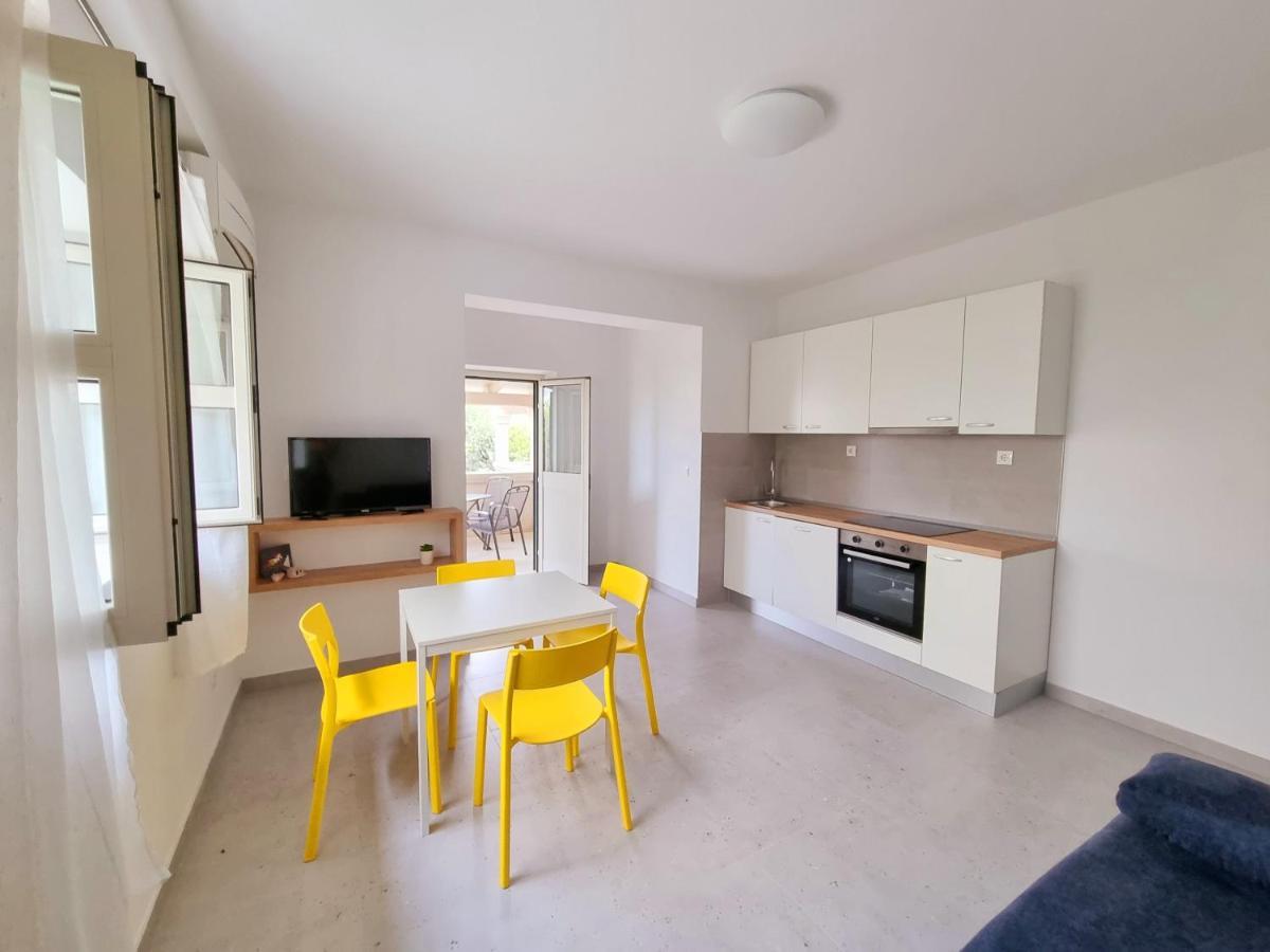 Apartments Iskra Duće Dış mekan fotoğraf