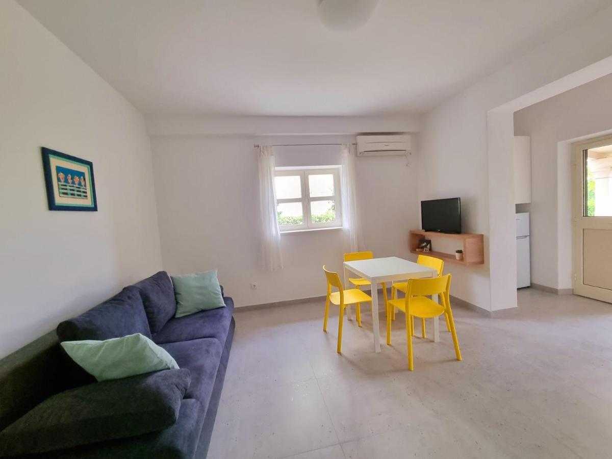 Apartments Iskra Duće Dış mekan fotoğraf